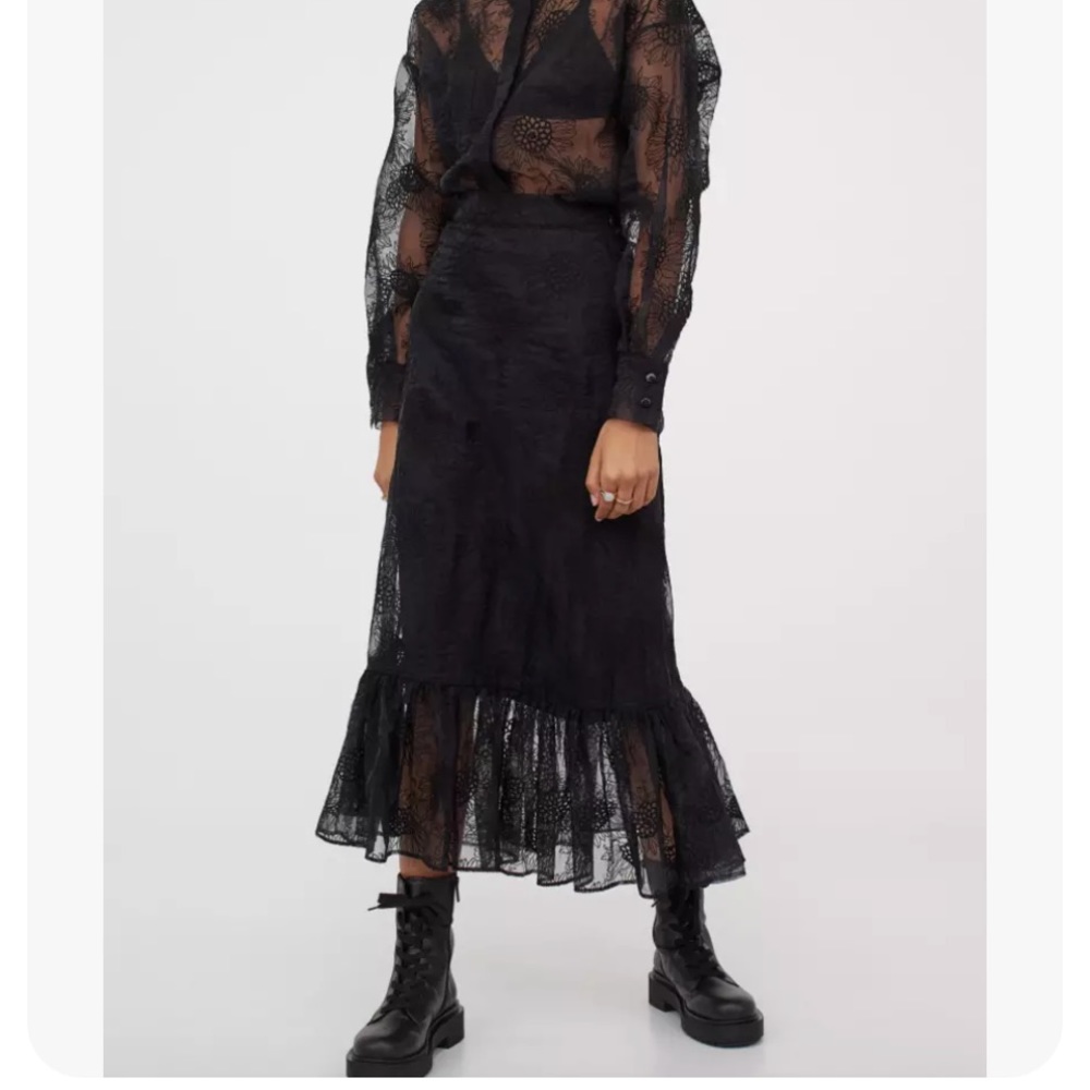 NWT STUNNING Sandra Mansour Lace Embroidered Organza Skirt Black Size: 14